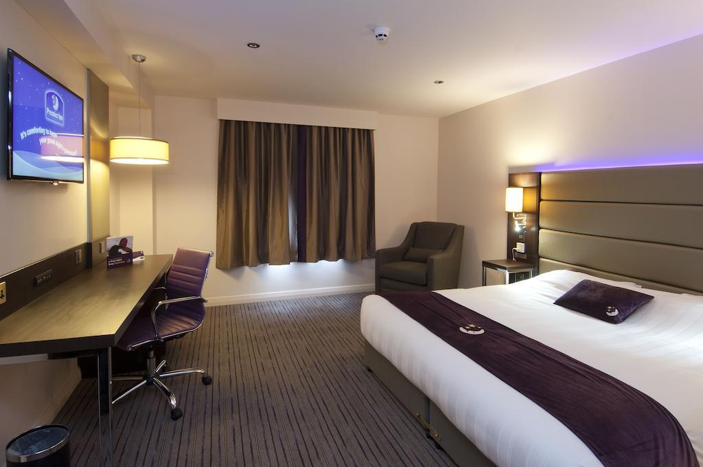 Premier Inn Bath City Centre Δωμάτιο φωτογραφία