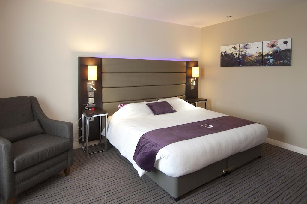 Premier Inn Bath City Centre Δωμάτιο φωτογραφία