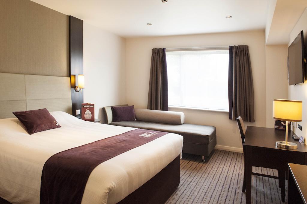 Premier Inn Bath City Centre Δωμάτιο φωτογραφία